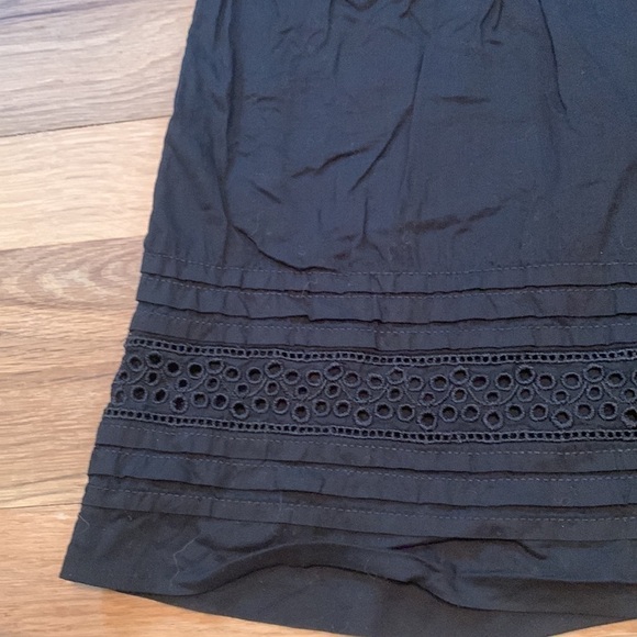 ANN Taylor LOFT Cotton Lightweight Casual A-Line Mini Skirt Black Women’s 2 - Picture 3 of 12